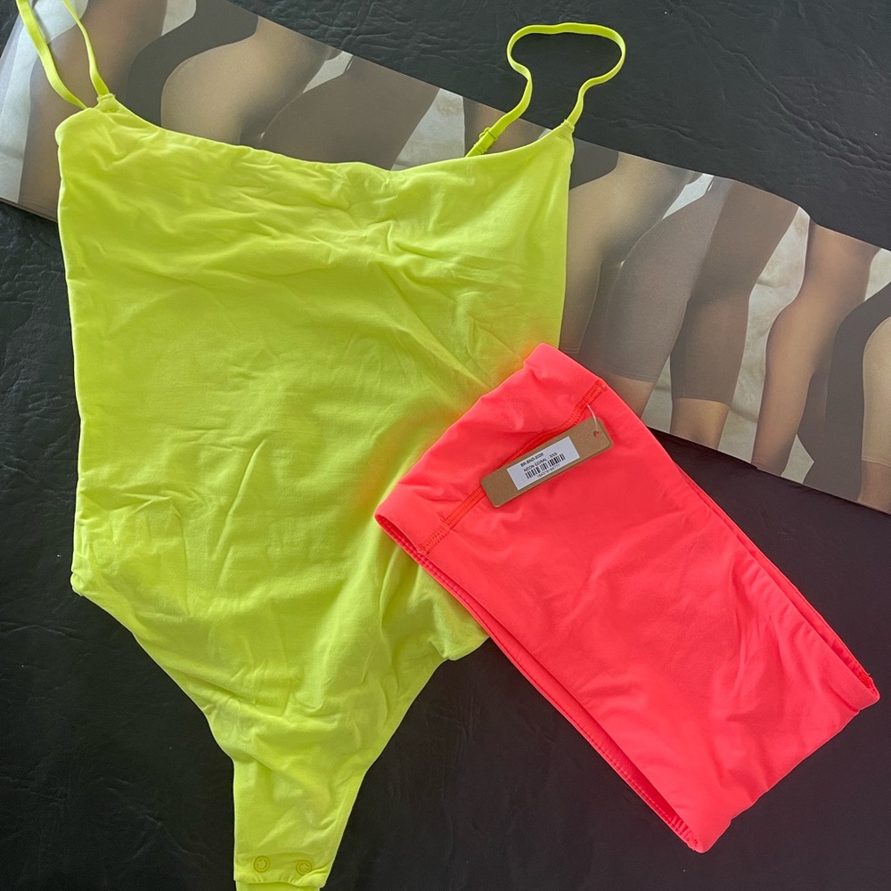 Skims tank and bandeau top set